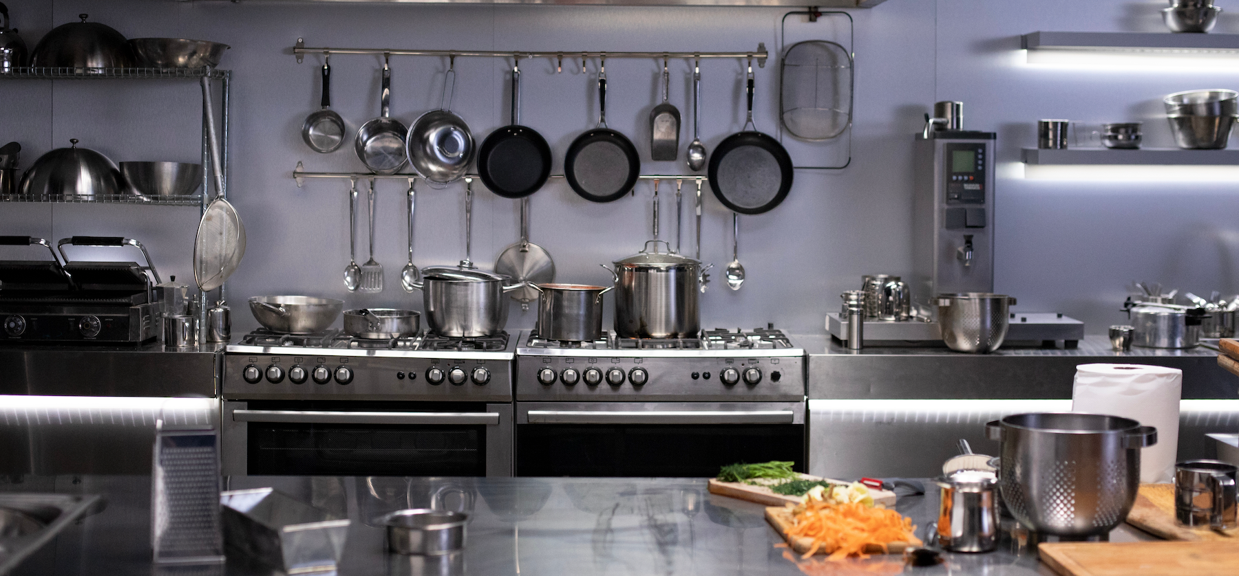 ATTREZZI CUCINA VEGETARIANA E VEGANA