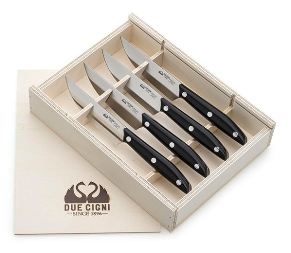 Set 4 coltelli da bistecca filo liscio con manico POM Linea 1896 di Due Cigni Coltellerie