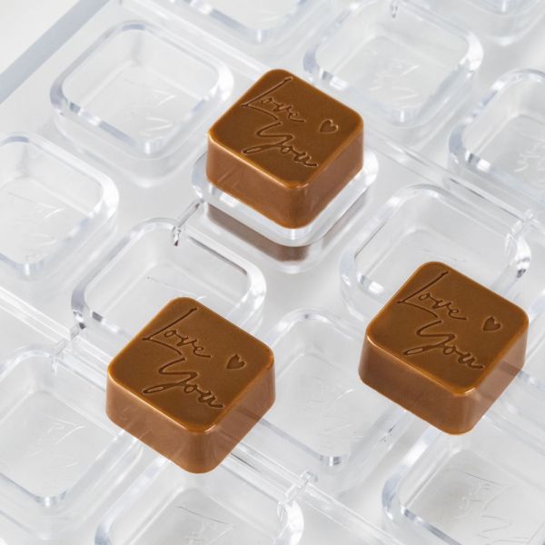 Love You – Moule à chocolat pour pralines romantiques par Martellato Professional
