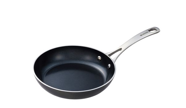 Ø 20 cm frying pan by Kyocera 