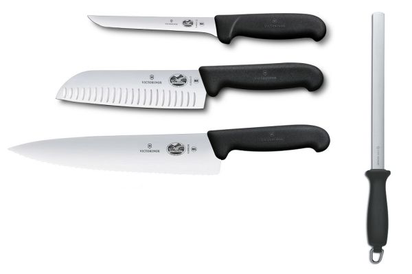 Set Chef New Season: 3 coltelli Victorinox Serie Fibrox e 1 acciaino diamantato Wusthof